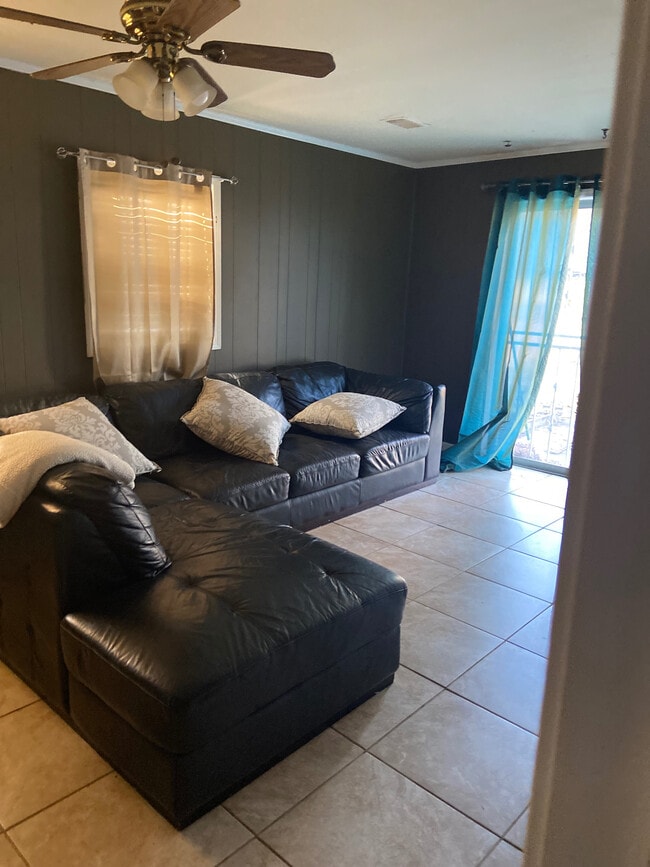 Room in Duplex on Valley Brook Dr in Riverdale, GA - Building Photo - Building Photo