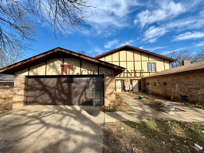 property at 4614-4616 Edinburgh Dr