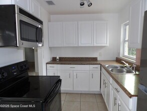 2107 Little John Rd in Melbourne, FL - Building Photo - Building Photo