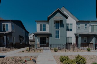 6932 Huddersfield Pl in Castle Pines, CO - Building Photo - Building Photo