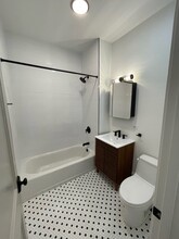 3436 N Springfield Ave, Unit G in Chicago, IL - Building Photo - Building Photo