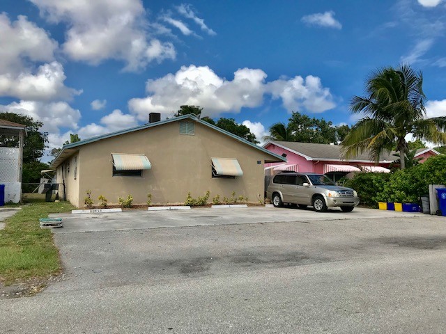 419 N. Broadway in Lantana, FL - Building Photo