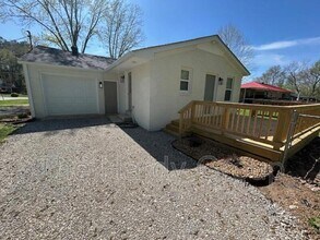 1023 Old Estill Springs Rd in Tullahoma, TN - Building Photo - Building Photo