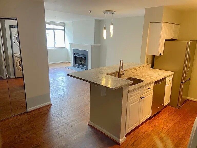 1312 Massachusetts Ave NW, Unit 608 in Washington, DC - Foto de edificio