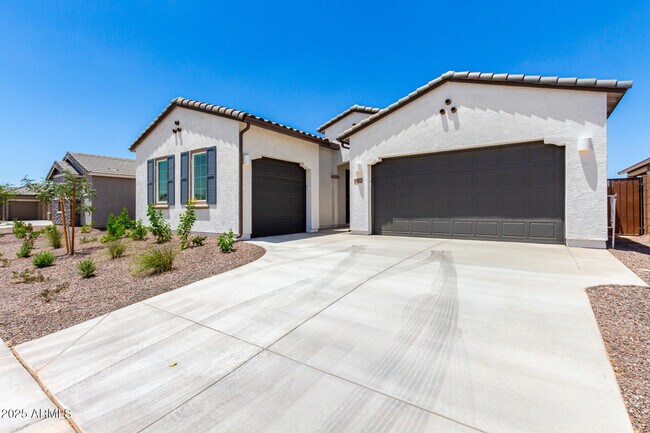 2912 E Lucky Horseshoe Ln in San Tan Valley, AZ - Building Photo - Building Photo