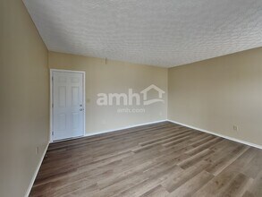 158 Steiger Ct in Pickerington, OH - Foto de edificio - Building Photo