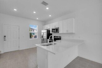 16550 San Nicola Pl in Bradenton, FL - Building Photo - Building Photo