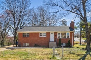 4107 Javins Dr in Alexandria, VA - Building Photo