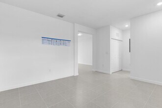 2665 SE 28th St in Homestead, FL - Building Photo - Building Photo