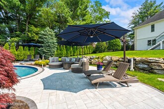 25 Muncy Dr in West Long Branch, NJ - Building Photo - Building Photo