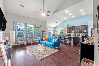 137 Paul Azinger Dr in Round Rock, TX - Building Photo - Building Photo