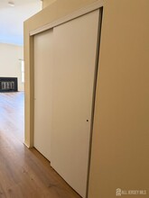 5083 Beech Ct in Monmouth Junction, NJ - Building Photo - Building Photo