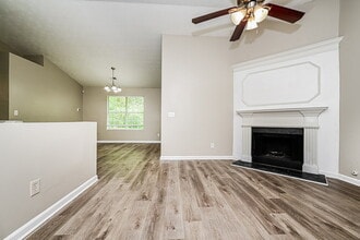 3797 Cedar Trace Ln in Ellenwood, GA - Foto de edificio - Building Photo