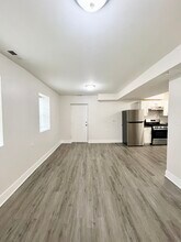 3939 W Iowa St in Chicago, IL - Building Photo - Building Photo