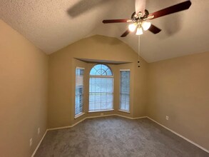 822 Claire View Dr in Desoto, TX - Building Photo - Building Photo