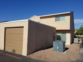 5228 Greene Ln in Las Vegas, NV - Building Photo - Building Photo