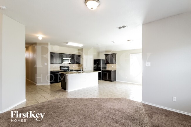 303 Preakness Ln in Ponder, TX - Building Photo - Building Photo