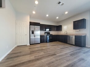 7837 Abigail Rd in Jurupa Valley, CA - Building Photo - Building Photo