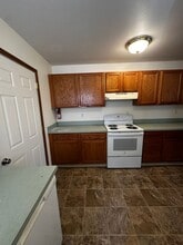 3113 NE Flintlock Pl in Corvallis, OR - Building Photo - Building Photo