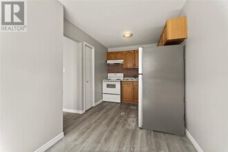 117 Cranbrook Ct in Essex, ON - Building Photo - Building Photo