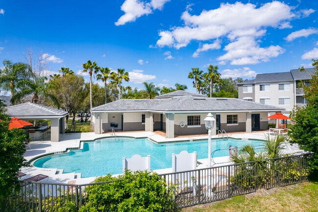 Cypress Trace Apartments in Brandon, FL - Foto de edificio - Building Photo