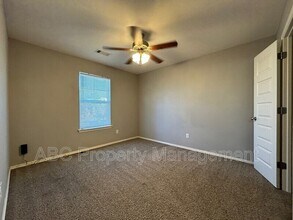 4073 W Santa Maria Ln in Fayetteville, AR - Building Photo - Building Photo