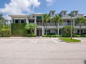 4350 Doubles Alley Dr in Vero Beach, FL - Building Photo