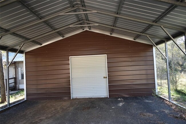 399 Pope Bend N in Cedar Creek, TX - Building Photo - Building Photo