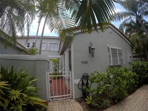 1145 Yellowheart Way in Hollywood, FL - Building Photo - Building Photo