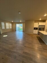 23417 Naches Peak Ln in Black Diamond, WA - Building Photo - Building Photo