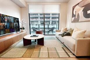 11 NE 6th St, Unit ID1384027P in Miami, FL - Building Photo