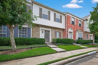 2910 Grants Lake Blvd in Sugar Land, TX - Foto de edificio - Building Photo