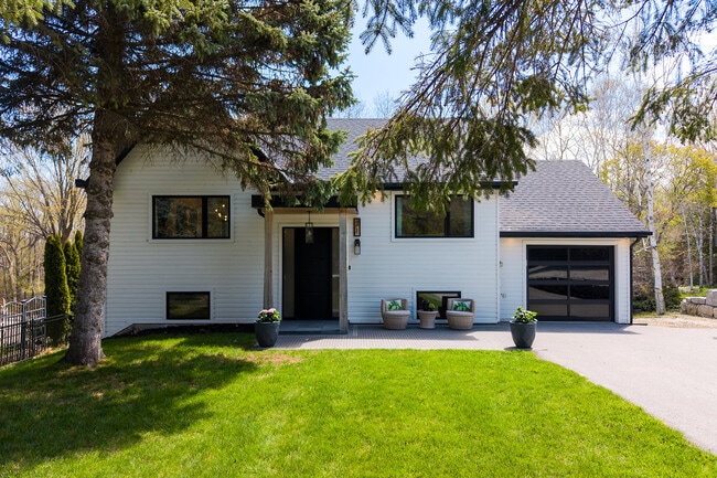 property at 31 Slalom Gate Rd