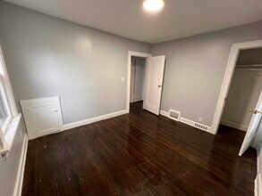 3658 Strathavon Rd-Unit -1 in Shaker Heights, OH - Building Photo - Building Photo