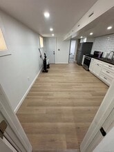 964 E 42nd St in Brooklyn, NY - Building Photo - Building Photo