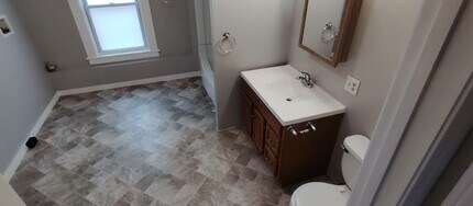 87 Rumford St, Unit 4 in Concord, NH - Building Photo - Building Photo