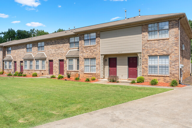 Gaslight Apartments in Decatur, AL - Foto de edificio - Building Photo