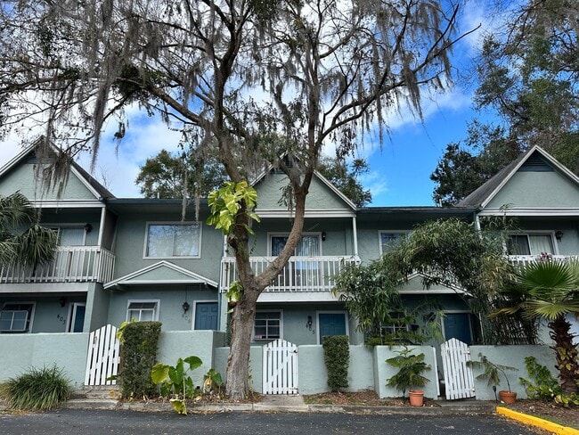 property at 4411 SW 34th St