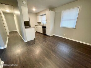 4006 Weigela Dr in Louisville, KY - Building Photo - Building Photo