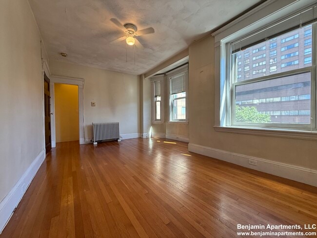 property at 8 Garrison St
