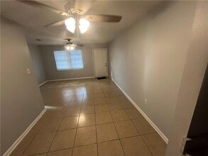 7825 Dorsett Dr in New Orleans, LA - Building Photo - Building Photo