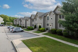 64 Scotch Cap Rd in Quaker Hill, CT - Building Photo