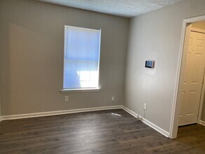 189 Middle School Rd in Jackson, TN - Building Photo - Building Photo
