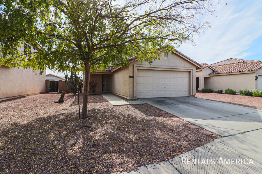 12513 W Paradise Dr in El Mirage, AZ - Building Photo