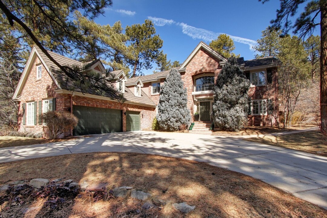 466 Lorraway Dr in Castle Rock, CO - Foto de edificio