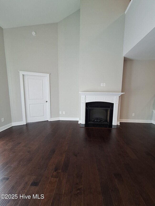 1807 Fox Den Way in Greenville, NC - Building Photo - Building Photo