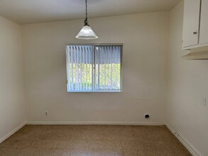 5154 Santa Ana St in Bell Gardens, CA - Building Photo - Building Photo