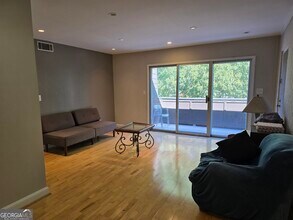 1652 N Gatewood Rd NE in Atlanta, GA - Building Photo - Building Photo