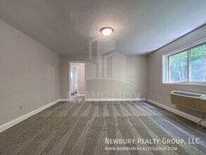 309 San Juan Dr in McKeesport, PA - Building Photo - Building Photo