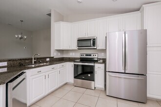 11634 Addison Chase Dr in Riverview, FL - Building Photo - Building Photo